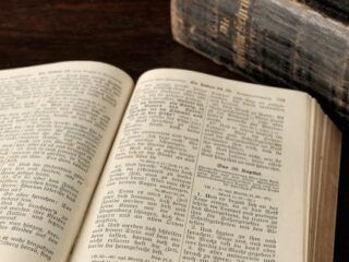 ¿Por qué atender solo a cuatro Evangelios?